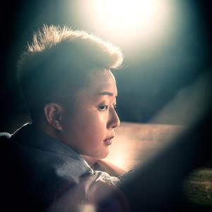 色情巜寡妇的肉体)
